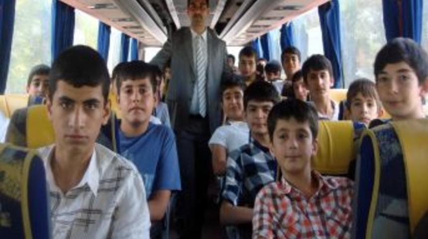 Diyarbakırlı 3 Bin Gen&ccedil; Memleket Seyahatine &Ccedil;ıktı