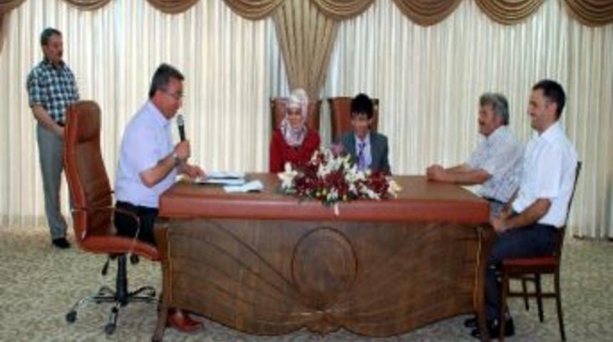 Karatay&rsquo;da 2012 Yılının İlk Altı Ayında 977 &Ccedil;iftin Nikahı Kıyıldı