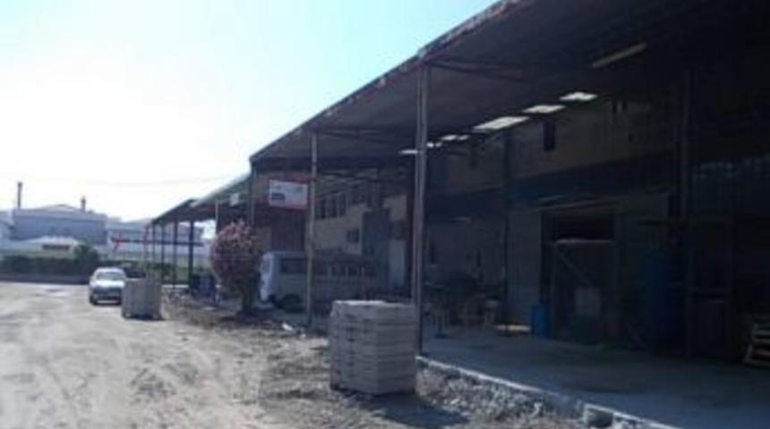 Manisa Belediyesi&rsquo;nin Sanayi Sitesindeki &Ccedil;alışmaları S&uuml;r&uuml;yor