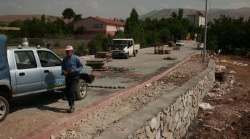 Aslantepe yolunda hummalı &ccedil;alışma