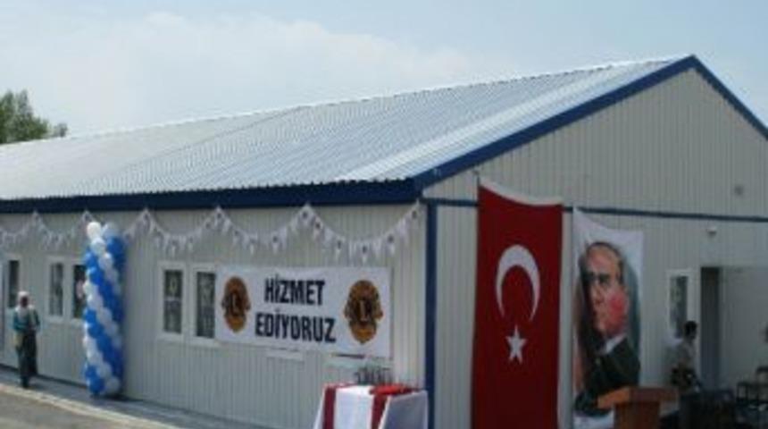 Lions Kul&uuml;b&uuml;&rsquo;nden Van&rsquo;a Okul