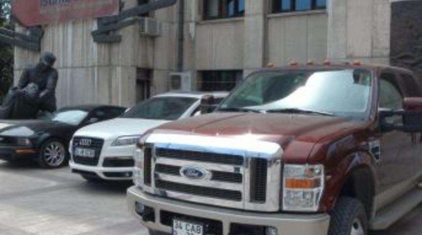 L&uuml;ks Ara&ccedil;lara 'ka&ccedil;ak&ccedil;ılık' Soruşturması