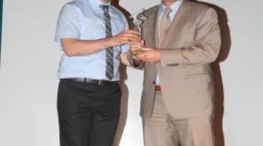 Akdeniz &Uuml;niversitesi 'Yılın En Başarılı &Uuml;niversitesi' Se&ccedil;ildi