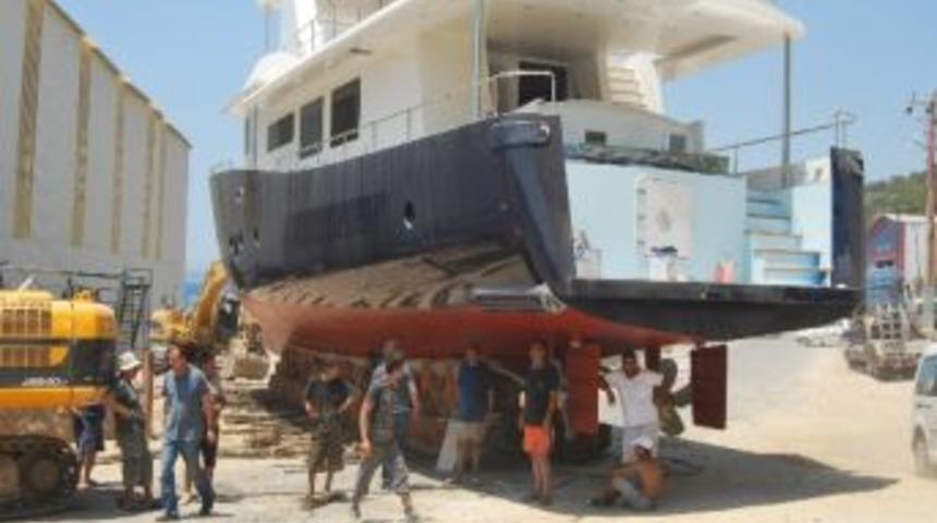 L&uuml;ks Yat Minib&uuml;se &Ccedil;arptı