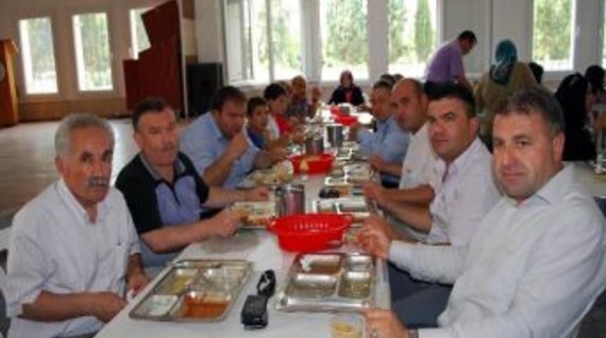 Salihli'de Şehit Asker İ&ccedil;in Mevlit Okutuldu