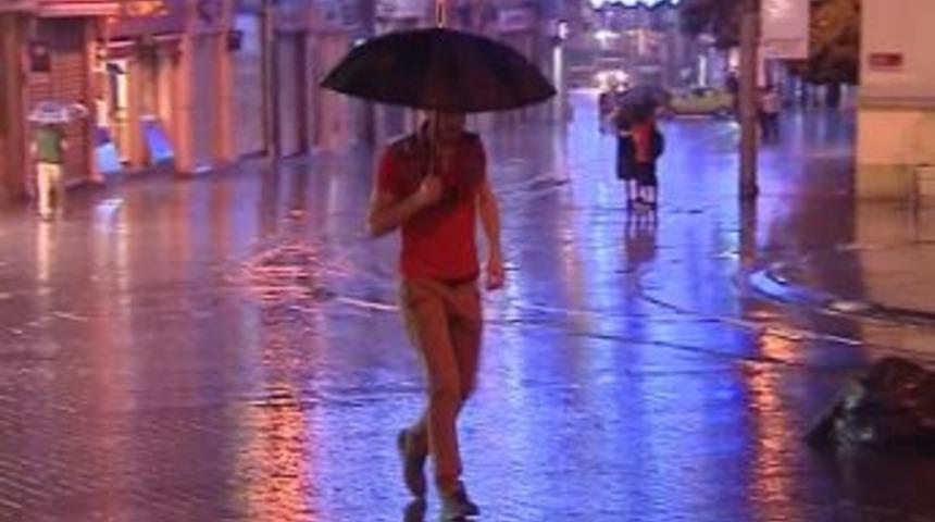 İstanbul'da Yağmur Etkili Oldu