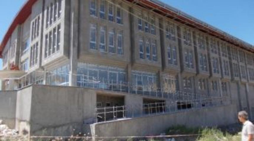 Şark&ouml;y K&uuml;lt&uuml;r Merkezi İnşaatında Sona Gelindi