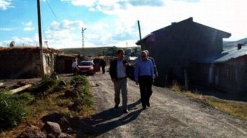 Sarıkamış&rsquo;ta K&ouml;y Yolları Asfaltlanıyor