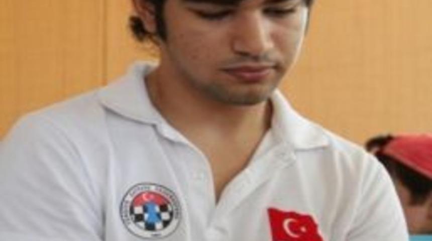 İzmirli Kasparov Cankut Yine Avrupa Şampiyonu