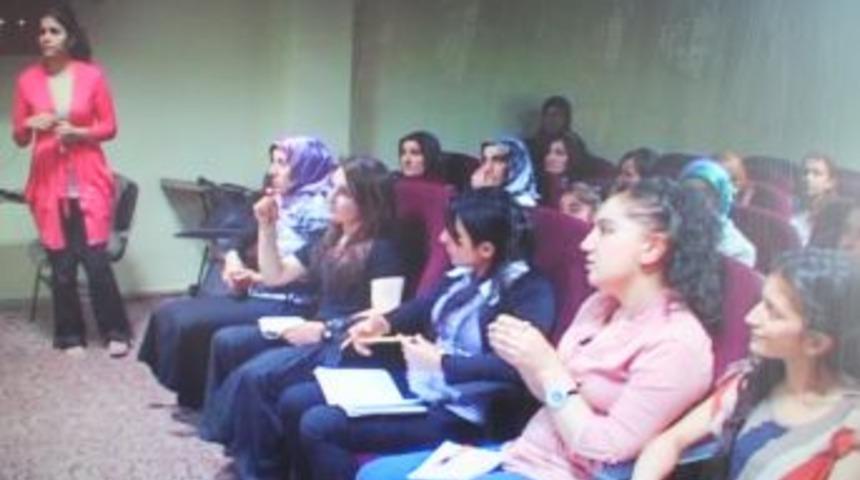 Hakkari&rsquo;de SODES Projesiyle Kadınlar &Ccedil;ocuk Eğitimi G&ouml;r&uuml;yor