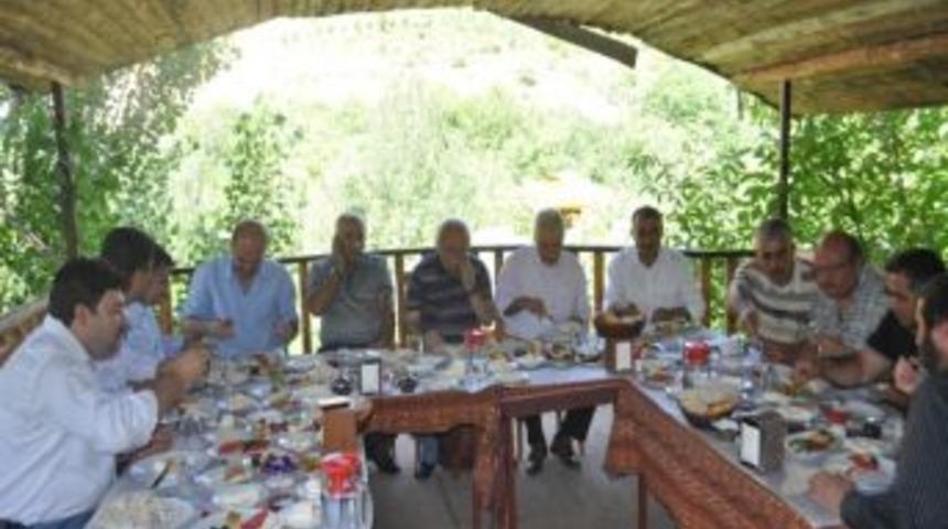 Gazeteciler Cemiyeti İşadamlarıyla Kahvaltıda Buluştu