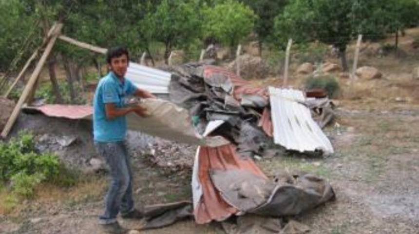 Hakkari&rsquo;de Şiddetli R&uuml;zgar