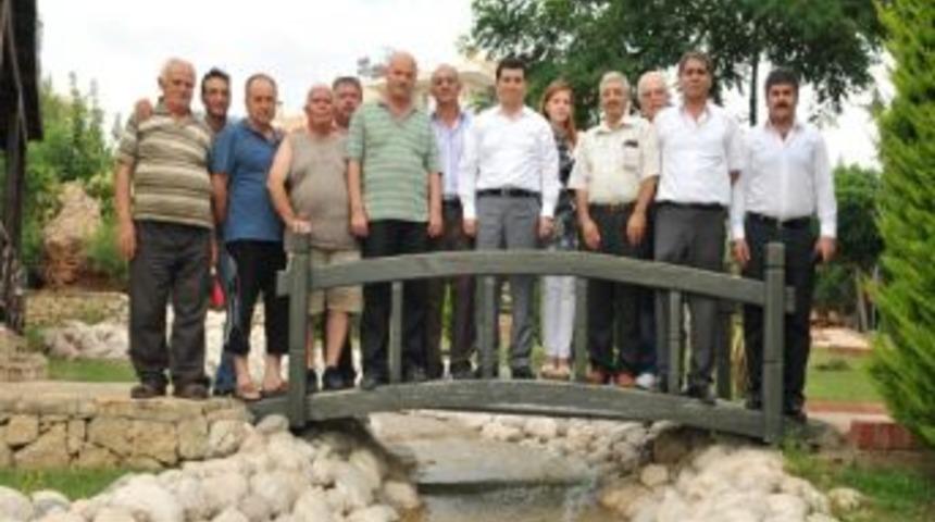 T&uuml;t&uuml;nc&uuml; Mahalle Ziyaretlerini S&uuml;rd&uuml;r&uuml;yor