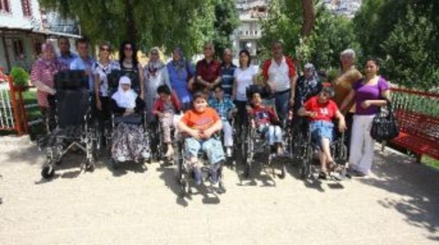 Bayraklı Belediyesi"nden Engellilere Destek