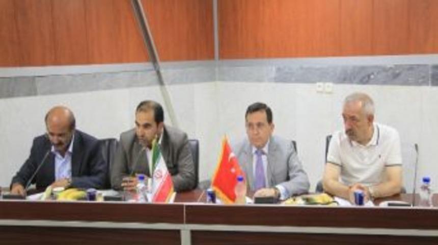 İran Trabzon&rsquo;la &Ccedil;ıkış Arıyor