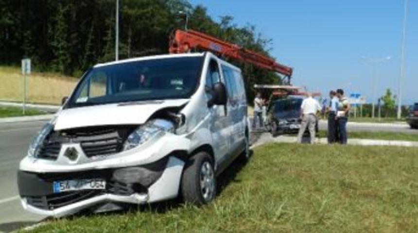Sakarya&rsquo;da Trafik Kazası: 1 Yaralı