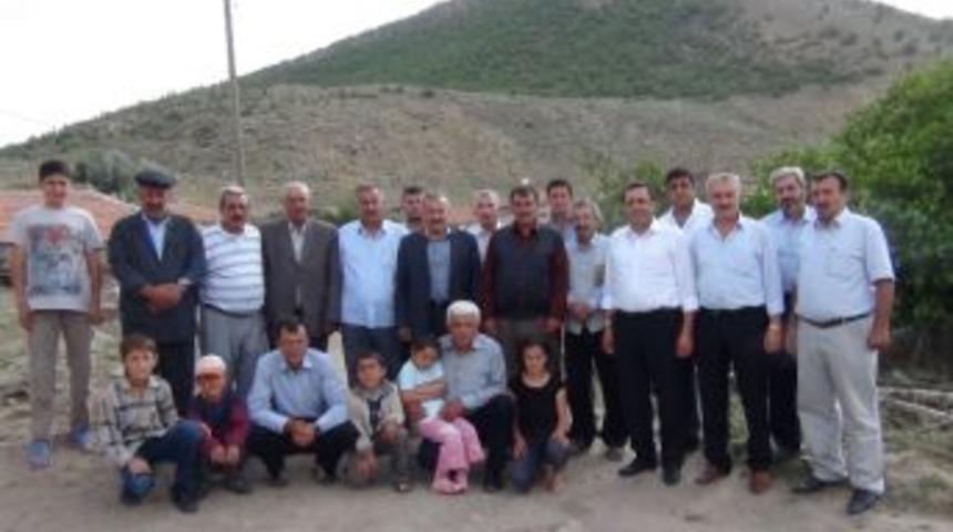 Ak Parti Malatya Milletvekili Mustafa Şahin, K&ouml;y Ziyaretlerini S&uuml;rd&uuml;r&uuml;yor