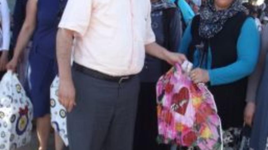 Okuma Yazma Kursunu Tamamlayanlar Sertifika Aldı