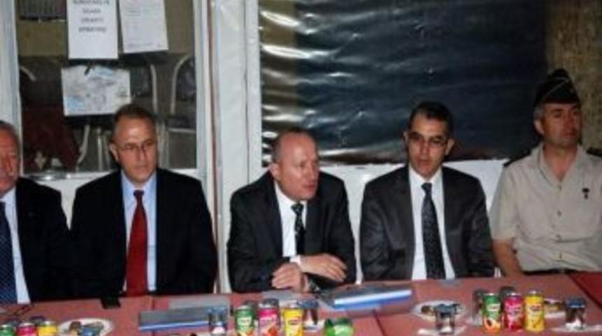 Vali Ko&ccedil;demir, Yukarıs&ouml;ğ&uuml;t&ouml;n&uuml; Sakinleri İle Biraraya Geldi