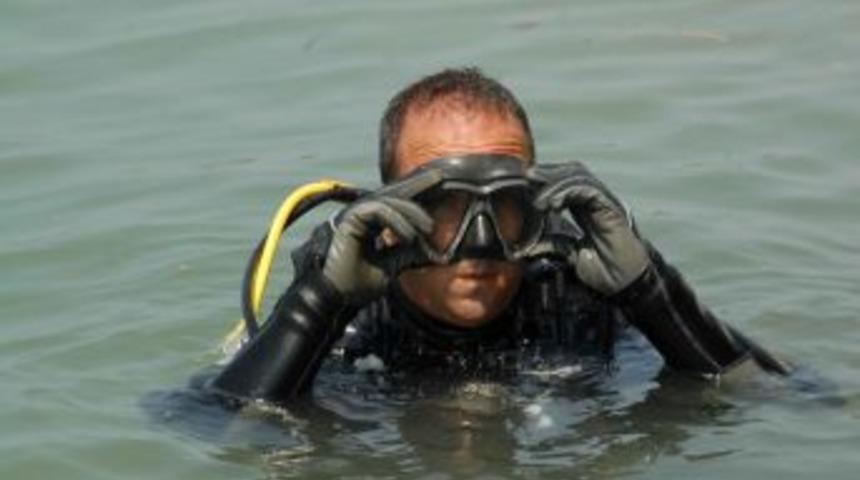 Irmakta Kaybolan &Ccedil;ocuğu Arama &Ccedil;alışmaları Devam Ediyor