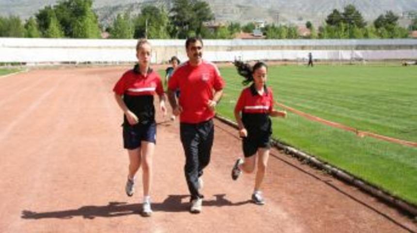 Badmintoncular Başarıda Sınır Tanımıyor