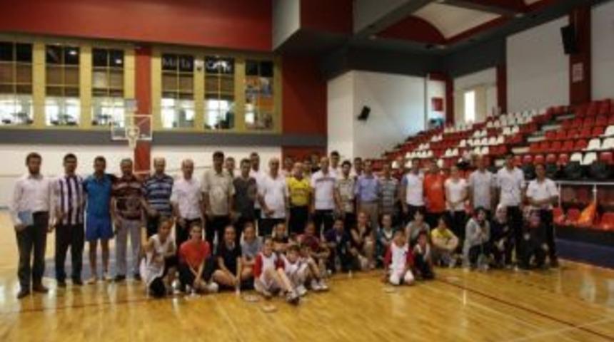 İmamlar Raketleri Ele Aldı