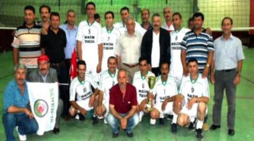 Kurumlar Arası Voleybol Turnuvası’nı Erciş Şeker Fabrikası Takımı Kazandı