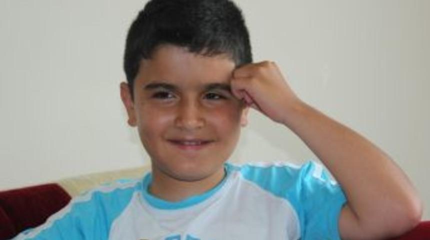 &Ouml;l&uuml;m&uuml; Bekleyen K&uuml;&ccedil;&uuml;k Kadir&rsquo;in Tek Arzusu Oktay Kaynarca&rsquo;yı G&ouml;rmek