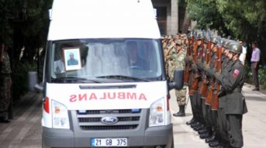 Şehit Er Aydın, Diyarbakır&rsquo;dan Memleketine Uğurlandı