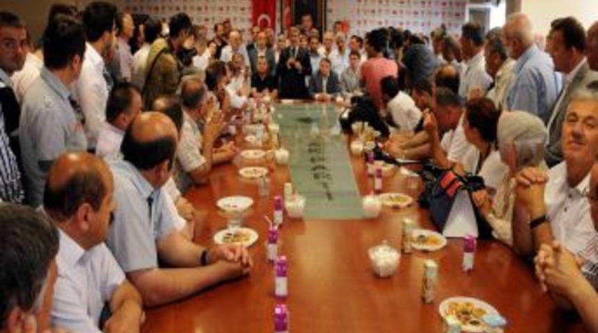 AK Parti İl Başkanı Fuat K&ouml;ktaş, Devir Teslim T&ouml;reninde Birlik Mesajı Verdi