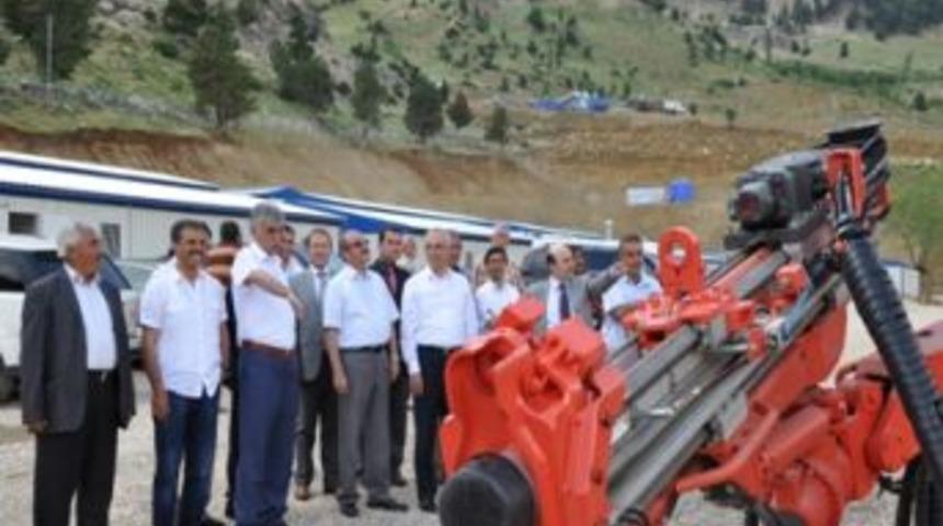 Kahramanmaraş-Kayseri T&uuml;nelleri Hızla Devam Ediyor