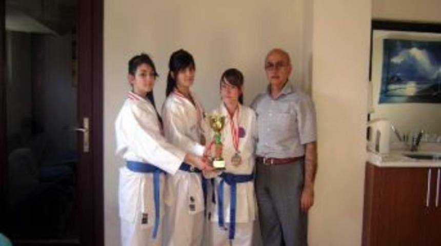 Karate Takımı 3. Oldu