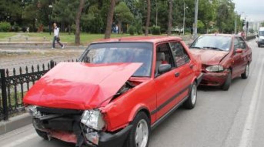 Samsun&rsquo;da Zincirleme Kaza: 5 Yaralı