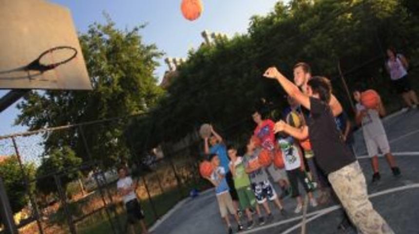 Side Gençlik Merkezi’nde Sokak Basketbolu Kursu Başladı