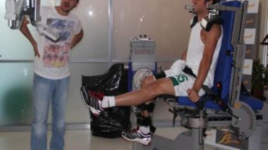 Bursasporlu Futbolcular Turp Gibi &Ccedil;ıktı