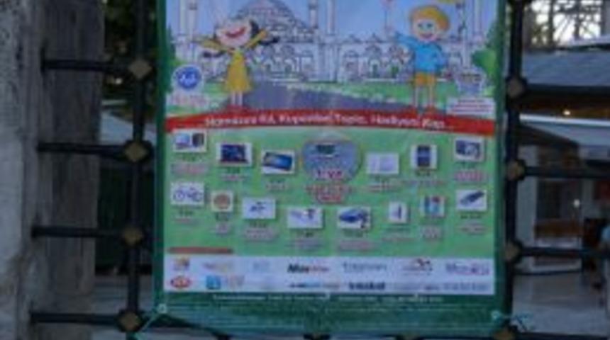 'Haydi &Ccedil;ocuklar Namaza Kampanyası'nı Kazanan &Ccedil;ocuk Ailesiyle Umreye Gidecek