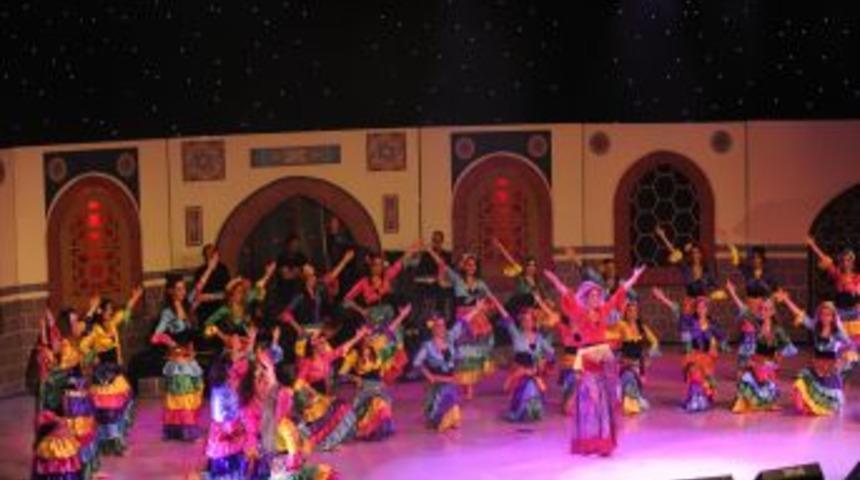 Bursa Festivalinde Anadolu Esintisi Sahnelendi