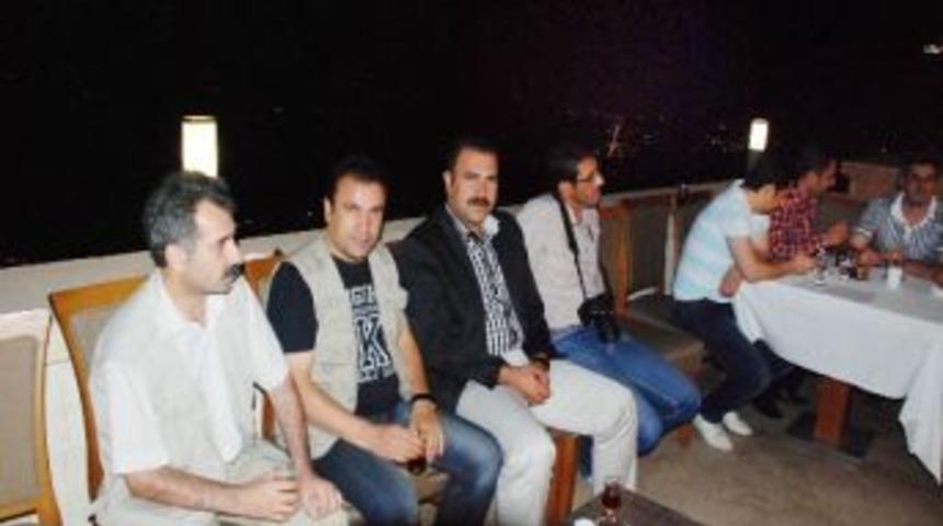 Ak Parti Mardin İl Teşkilatı Basın Mensupları İle Bir Araya Geldi