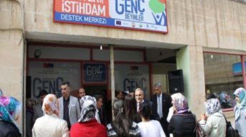 Kariyer İstihdam Merkezi, İş-kur’un Yükünü Hafifletiyor