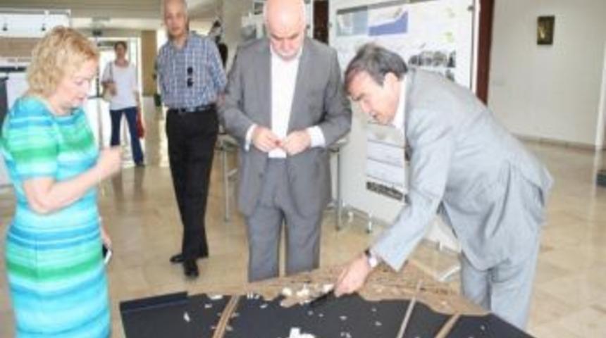 Hali&ccedil;'te 'mimari D&ouml;n&uuml;ş&uuml;m Projeleri' Sergisi