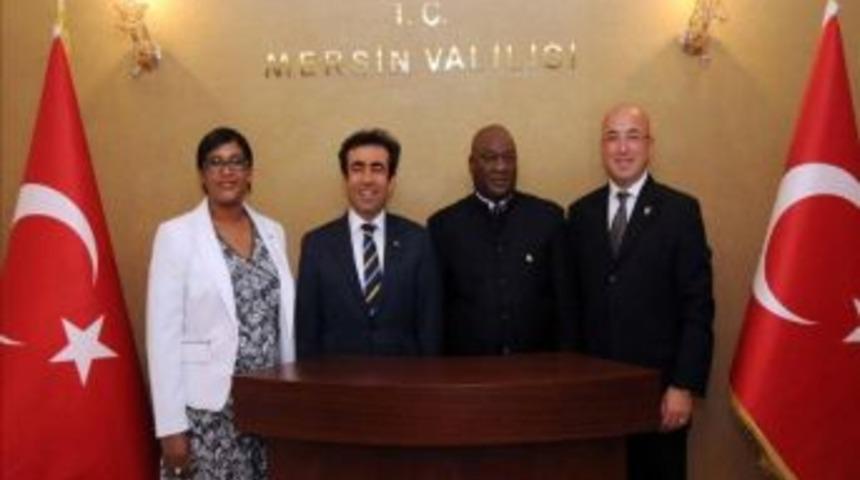 G&uuml;ney Afrika B&uuml;y&uuml;kel&ccedil;isi Khumalo Mersin&rsquo;de