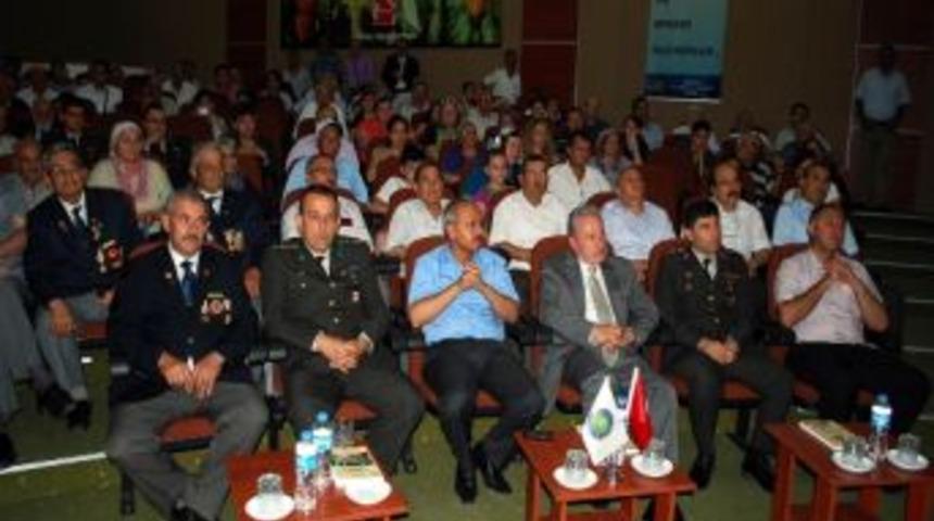 Salihli&rsquo;de Kore Gazileri İ&ccedil;in Madalya T&ouml;reni D&uuml;zenlendi