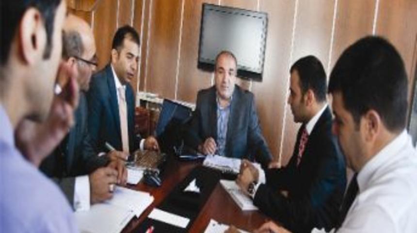 Doğu&rsquo;da Bir İlki &Uuml;retti