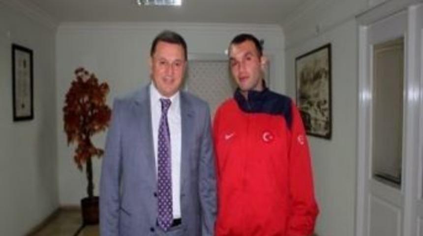 Milli Futbolcu Alyanak, D&uuml;nya Şampiyonası'nda Forma Giyecek