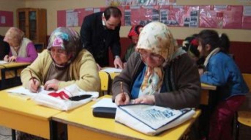 Giresun Okuma Yazma Sıralamasında 14. Sıraya Y&uuml;kseldi