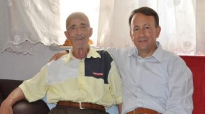 Karabalık'tan Ortaokul &Ouml;ğretmenine Vefa