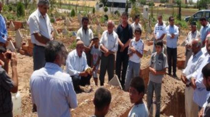 Fedakar Anne Toprağa Verildi