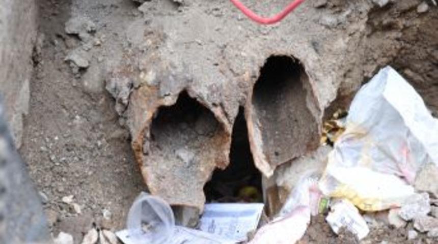 Mardin Halkı 50 Yıl Boyunca Paslı Borulardan Su Içti