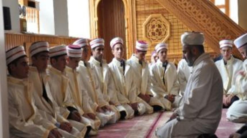 Tortum Hafız Yetiştirmeye Devam Ediyor