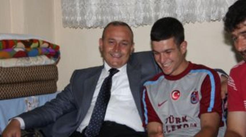 Vali Kızılcık'tan Y&uuml;ksekova Gazisine Iş S&ouml;z&uuml;